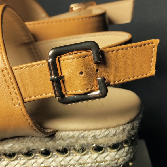 ADRIENNE VITTADINI SHOES⭐ - Picture 2 of 7